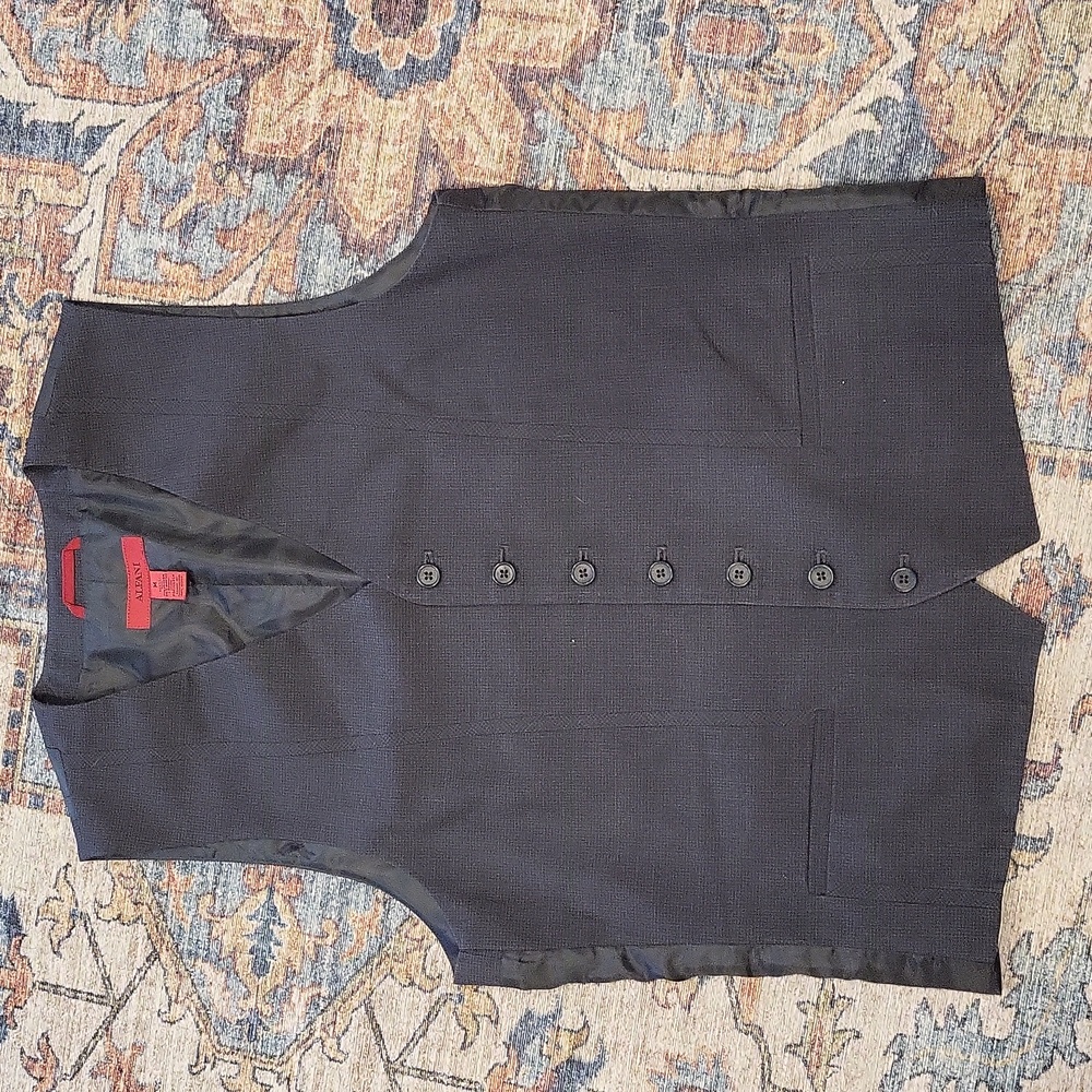 Alfani charcoal vest in Medium